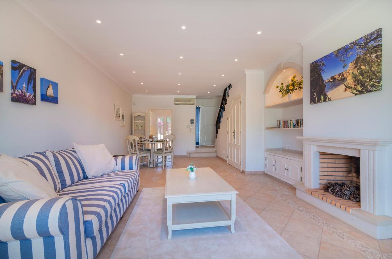 Oceans 8. Villa Almancil Ngoại thất bức ảnh